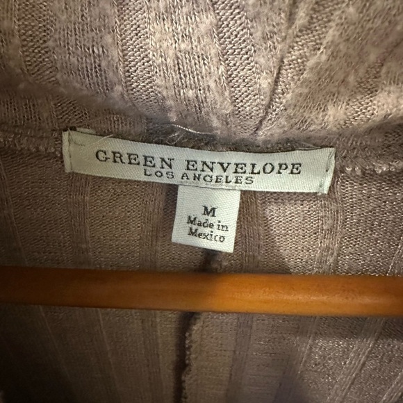 Green Envelope Muted Lilac Ribbed Cowl Neck Dolman Sleeve Super Soft Top Medium - Picture 3 of 4